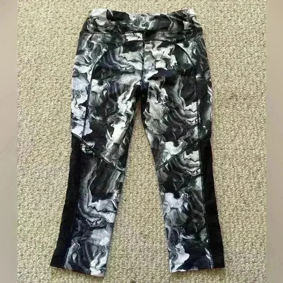 Avia Capri Leggings - Picture 3 of 5